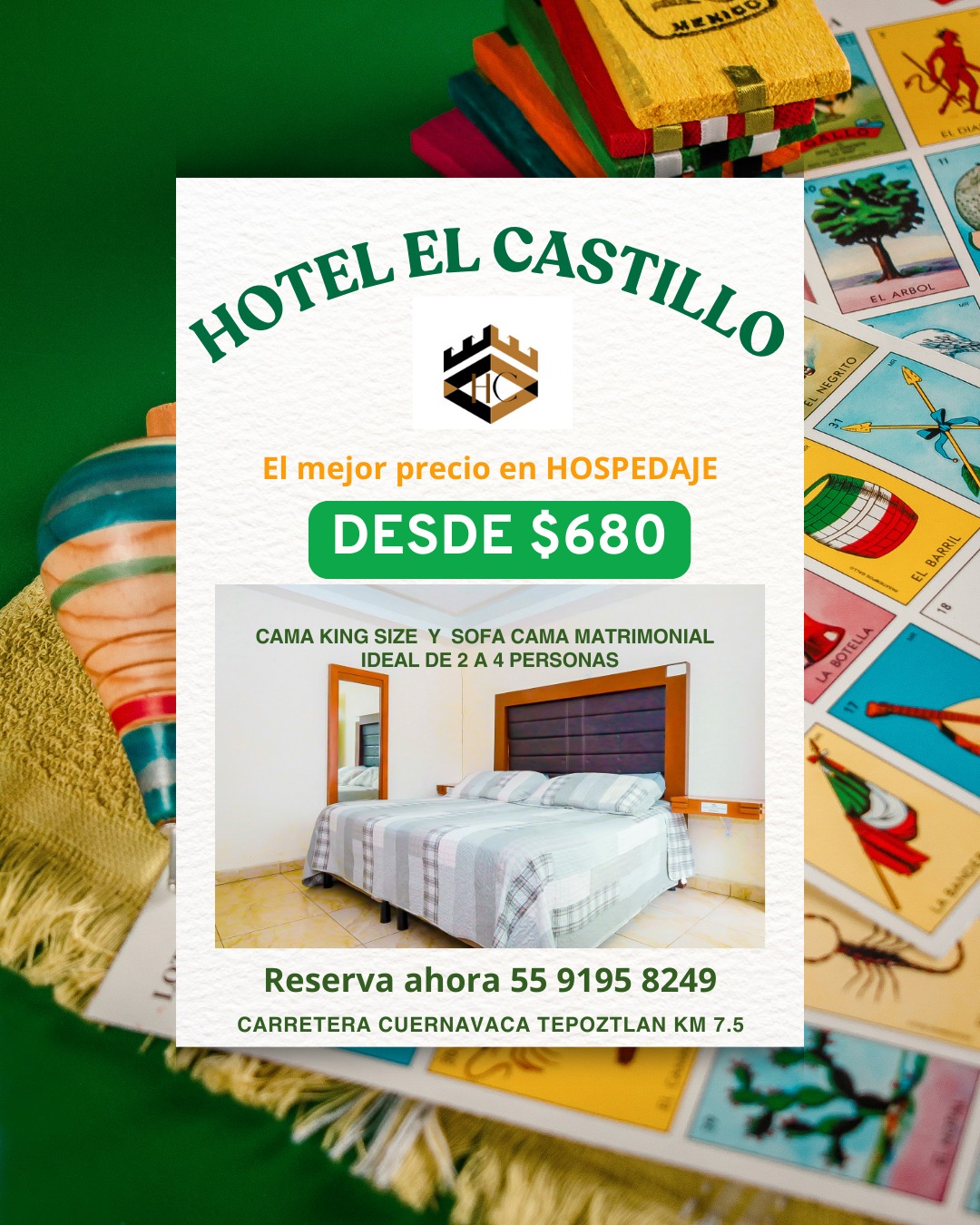 Alberca techada con columnas